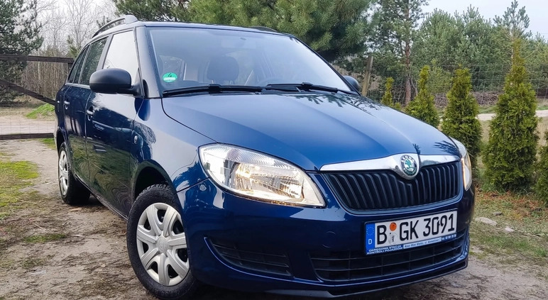 Skoda Fabia cena 17499 przebieg: 73079, rok produkcji 2011 z Osieczna małe 436